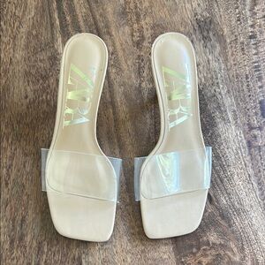 Zara Women's Clear and Tan Slide Sandals